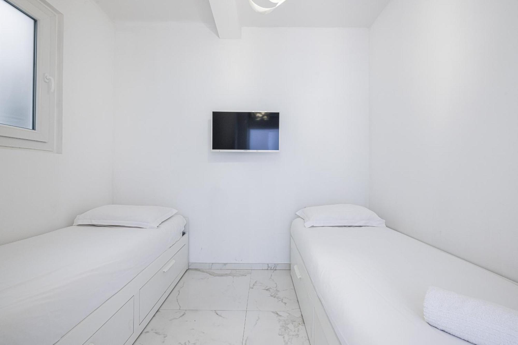 Sea View - 2 Bdr Promenade Des