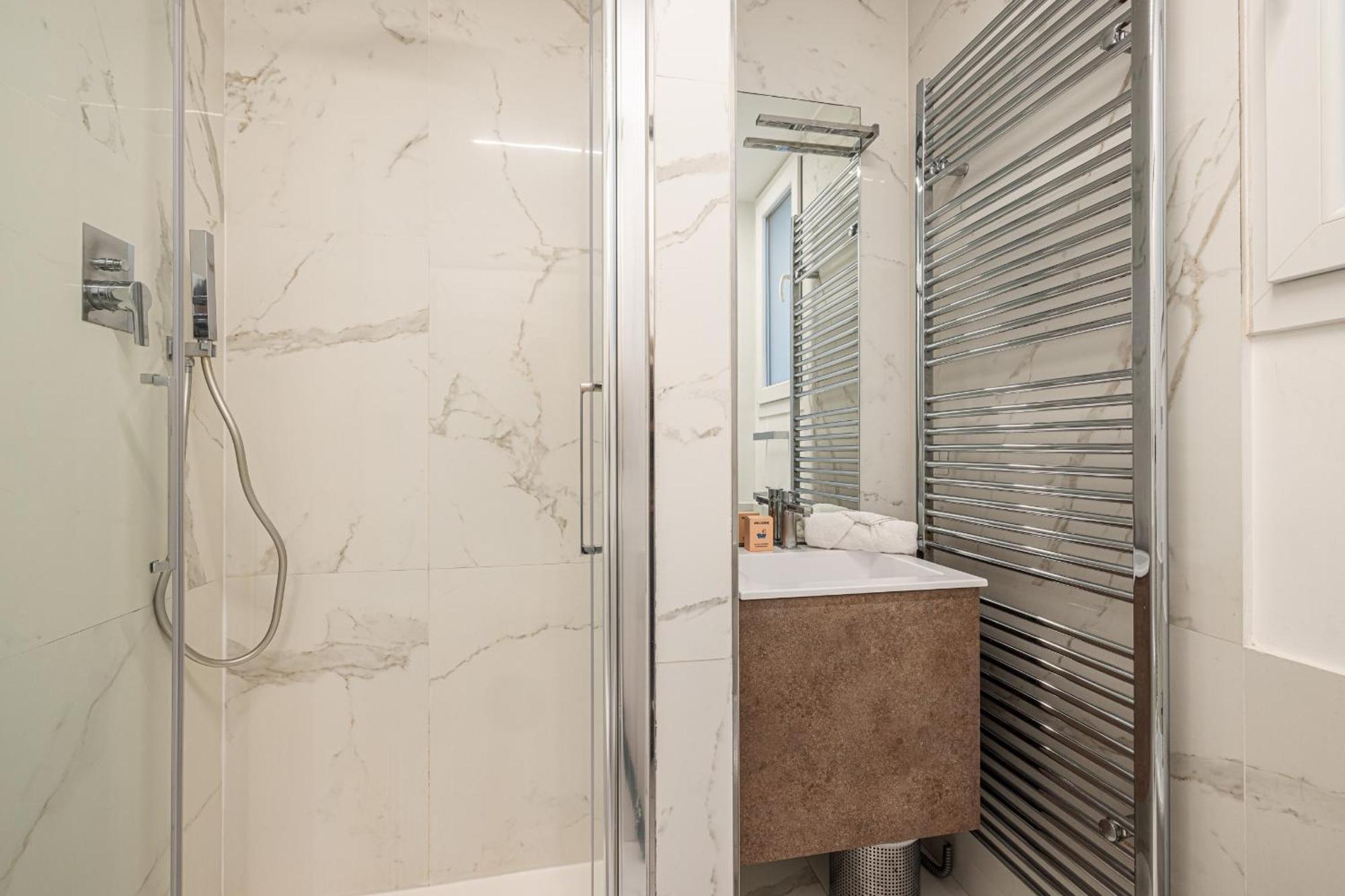 Sea View - 2 Bdr Promenade Des